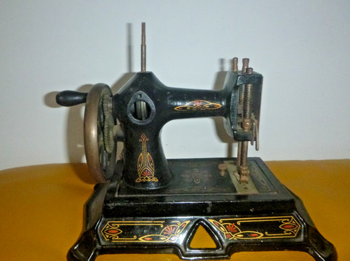 Vintage german childs sewing - german,