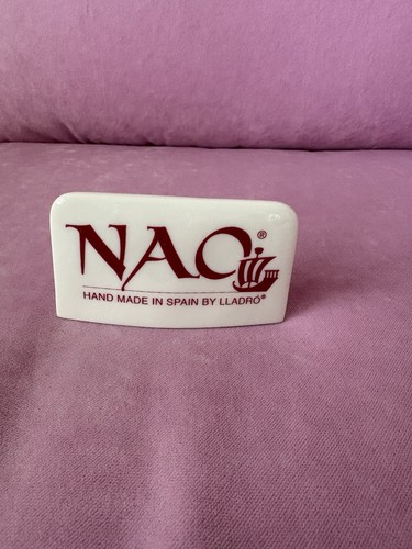 Nao lladro porcelain sign - porcelain,