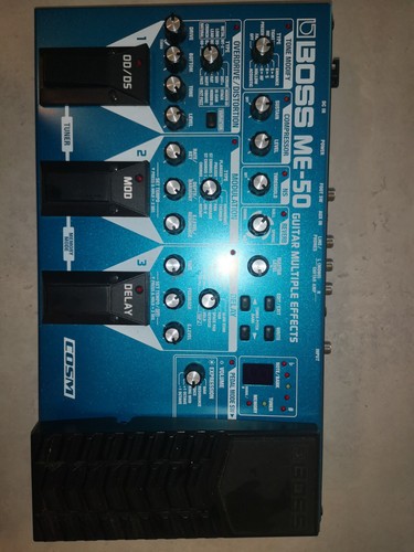 Boss guitar - me-50,