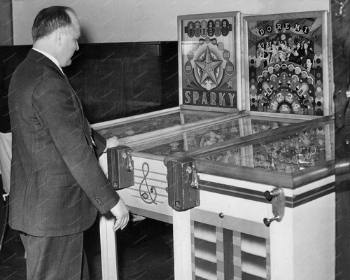 Pinball machines sparky - machines, &