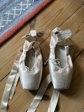RC 42 Pointe Shoes