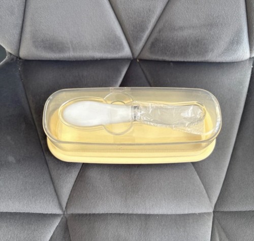 Bnib yellow plastic - bnib,