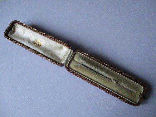 Antique stick tie - lapel, pin