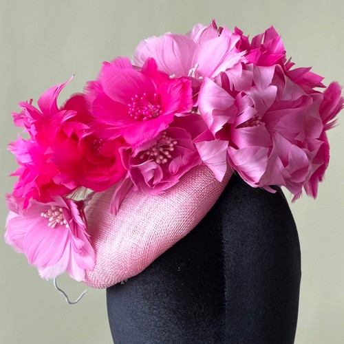 Elegant feather mount - mount, flower
