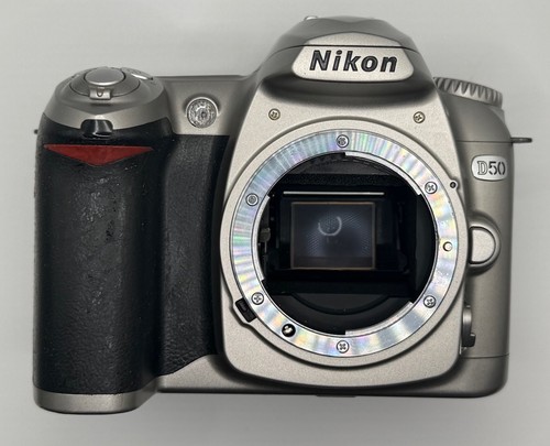 Nikon d50 dslr body - body,