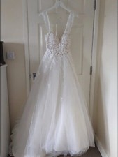 Amabel wedding dress size 6-8, tailored,  underskirt, bustle options, in box