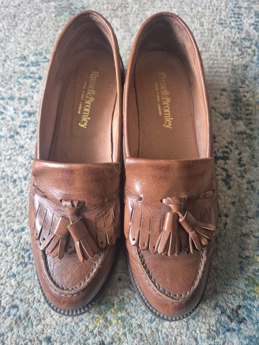 Russell bromley chester - russell, &