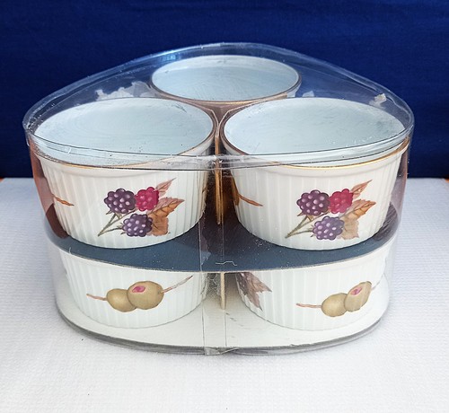 Royal worcester boxed set 6 - set,