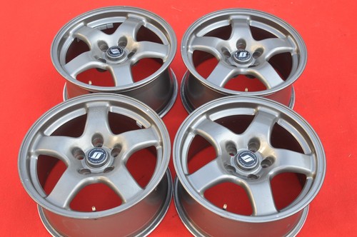 Jdm nissan skyline r32 - skyline, gtr