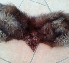 VINTAGE LARGE FOX FUR STOLE/CAPE