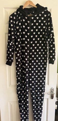 Black white heart fleece - black,
