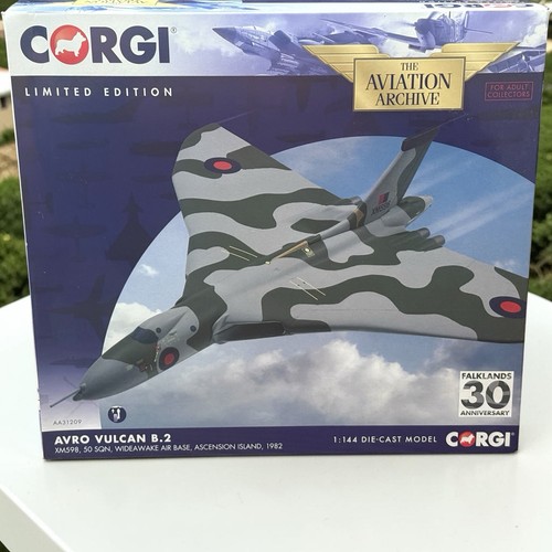 Corgi 144 avro - avro, vulcan