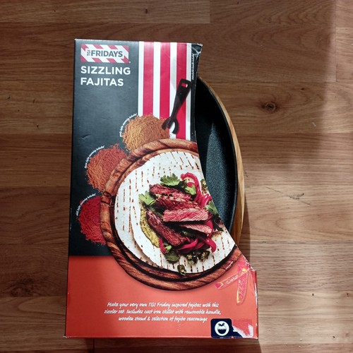 Cast iron skillet pan - pan, with