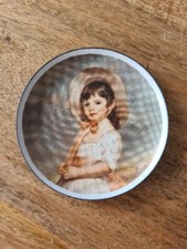 VINTAGE FLORIAN & CO ~MISS WILLOUGHBY ENAMEL TIN PLATE MINIATURE ~ 3" DIAMETER 