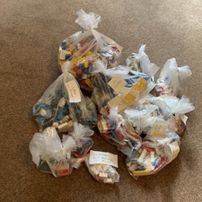 2.5kg Vintage LEGO Blocks and Plates (et al) etc separated into individual Parts