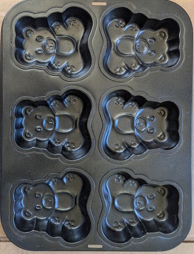 Teddy bear baking pan - teddy, charcoal