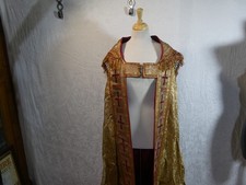 Vintage VANPOULLES GOLD & RED