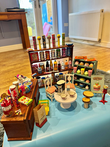 Fabulous dolls house sweet