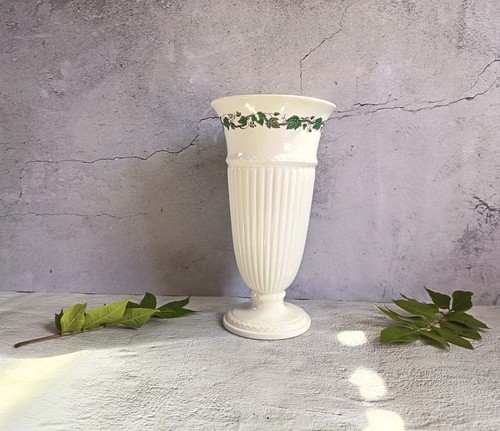 Vintage 1946 wedgwood - vintage,