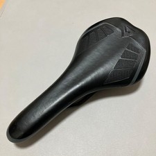 MERIDA genuine saddle black