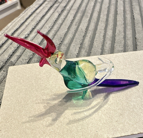 Unmarked art glass bird - unmarked,