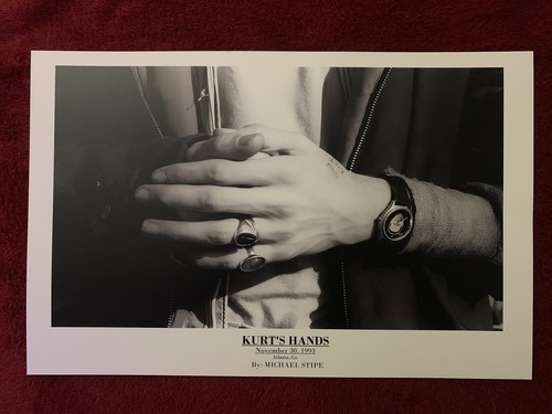 Kurt cobain hands 11x17 - kurt,