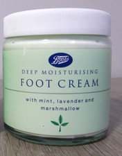 BOOTS DEEP MOISTURISING FOOT