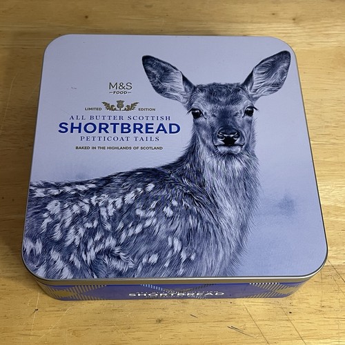 S shortbread square - &,