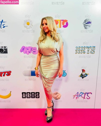 Carol vorderman 8 5 - carol,
