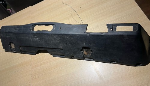 Land rover defender - lower, dash