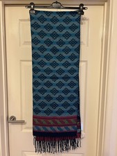 BNWOT Hollister Reversible Blanket Scarf