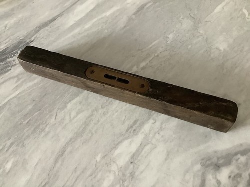 Vintage wooden spirit level - wooden,