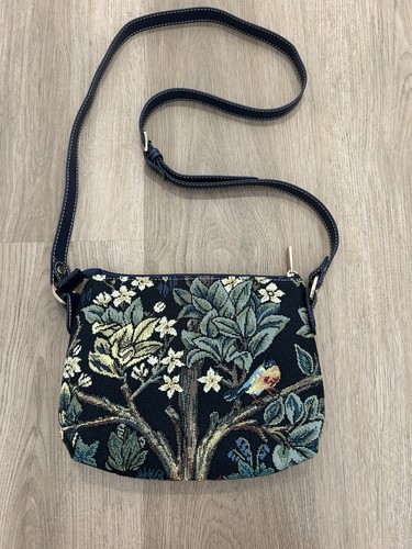 William morris tapestry - william,