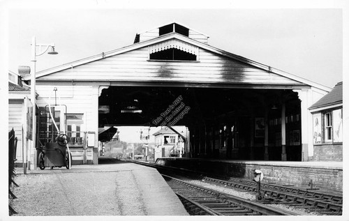 Frome train station - frome,