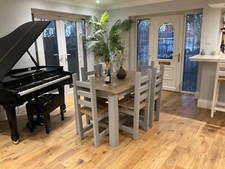 Stunning Rustic Farmhouse Style Dining Table and 6 Chunky Chairs