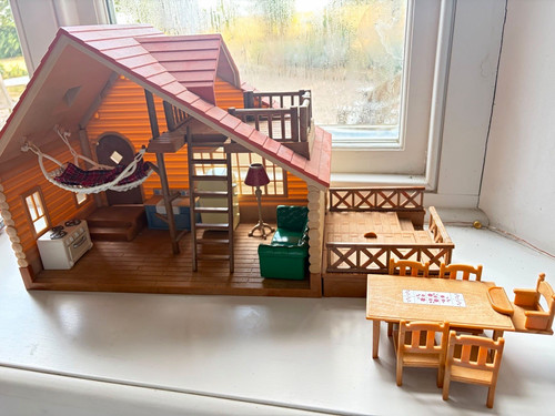 Sylvanian families log cabin - log,