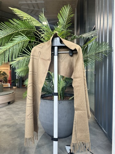Louis vuitton cardiff cashmere - cardiff,