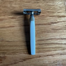 Gillette Slim Twist razor  Mens Grooming Bakelite handle