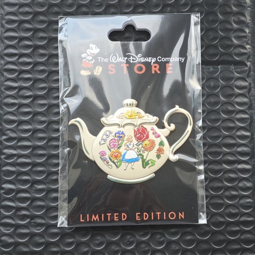 Twdc dec alice wonderland - alice,