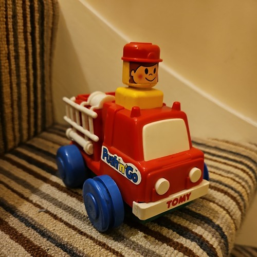 Vintage tomy push 1975 - tomy, n