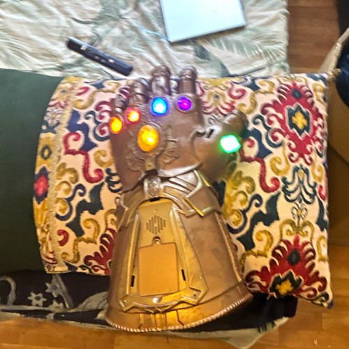 Led light infinity gauntlet - led, light-up