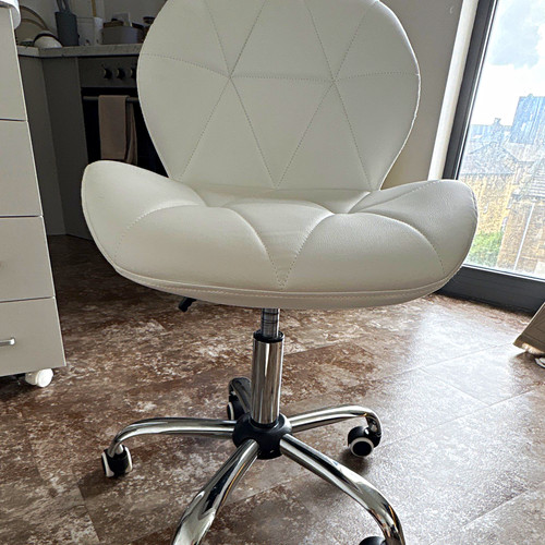 White swivel chair - white,