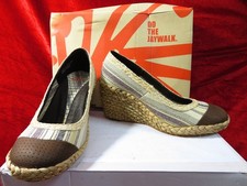 J Shoes - Do the Jaywalk