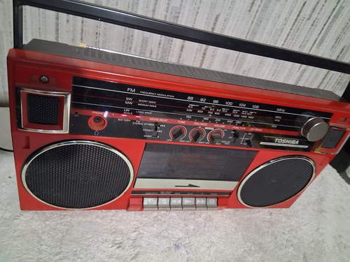 Vintage toshiba red - vintage,