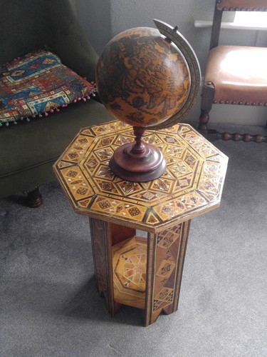 Moroccan syrian side - side, table