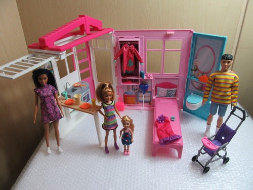 Barbie fold house bundle - house,