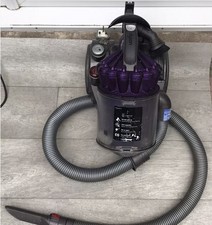 Dyson DC32 Vacuum Cleaner 