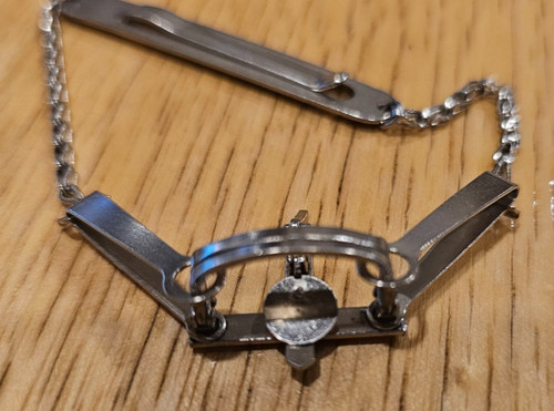 Victor bear trap tie - trap, tack