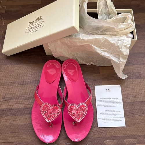 Coach poppy heart sandals pink - coach,