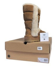 New NIB Ugg Australia Classic